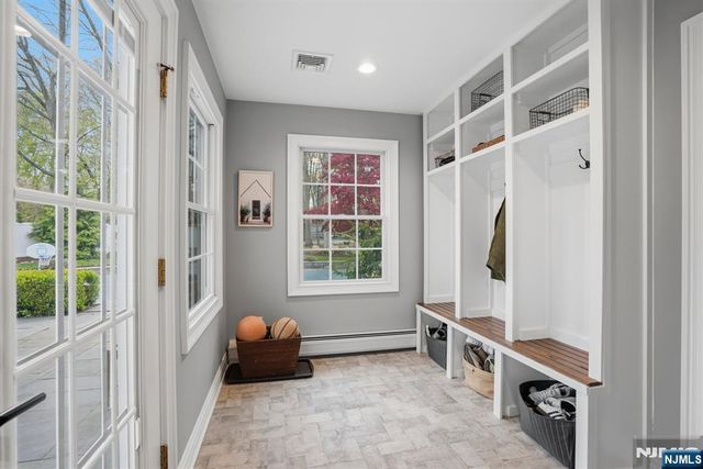 120 Tam O Shanter, Mahwah, NJ 07430