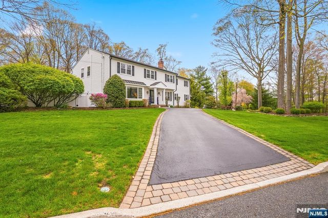 120 Tam O Shanter, Mahwah, NJ 07430