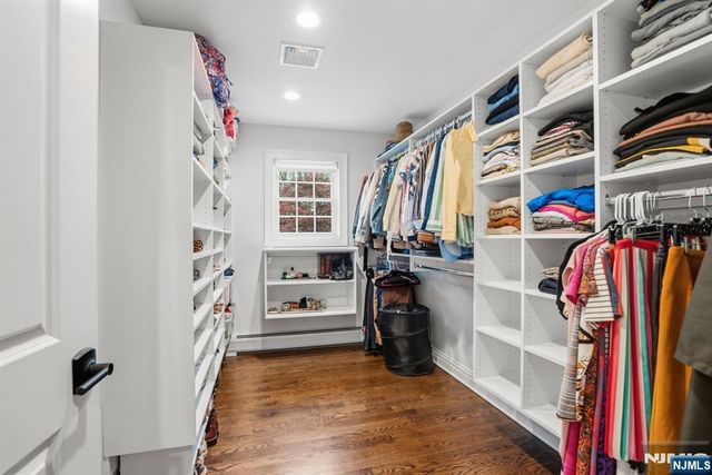 120 Tam O Shanter, Mahwah, NJ 07430