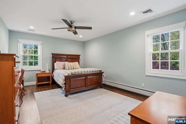 120 Tam O Shanter, Mahwah, NJ 07430