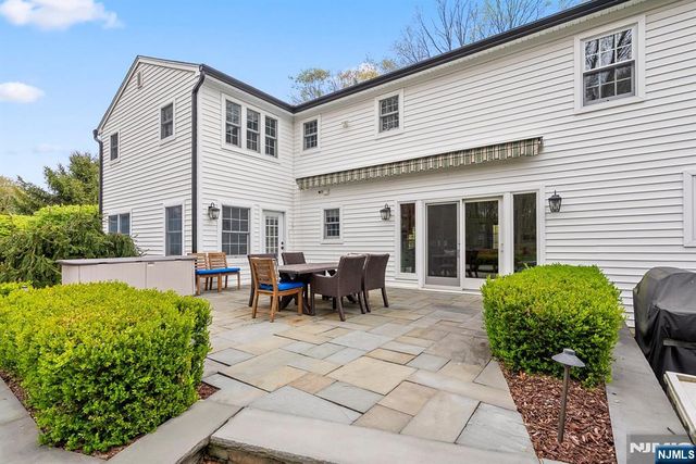 120 Tam O Shanter, Mahwah, NJ 07430