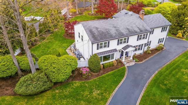 120 Tam O Shanter, Mahwah, NJ 07430