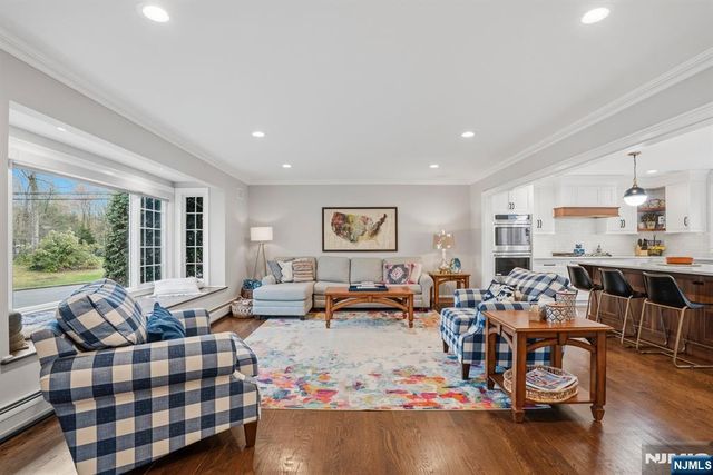 120 Tam O Shanter, Mahwah, NJ 07430