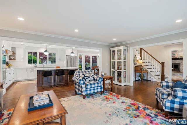 120 Tam O Shanter, Mahwah, NJ 07430