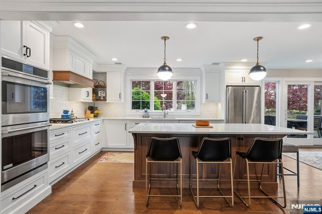 120 Tam O Shanter, Mahwah, NJ 07430