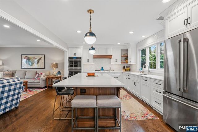 120 Tam O Shanter, Mahwah, NJ 07430