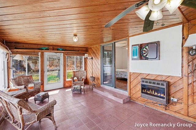 11235 W Broomfield Road, Remus, MI 49340