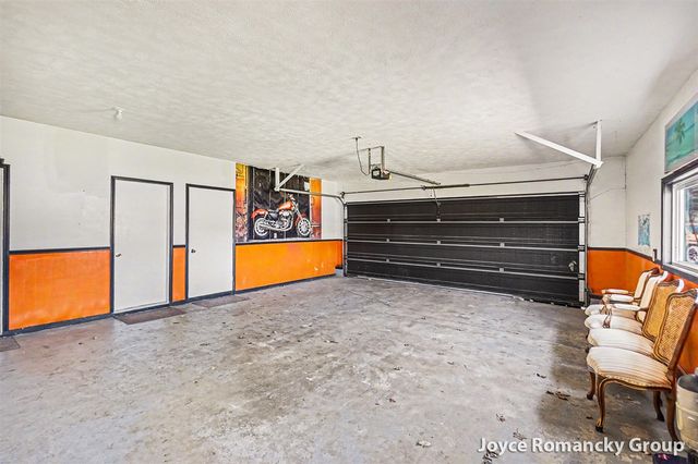 11235 W Broomfield Road, Remus, MI 49340