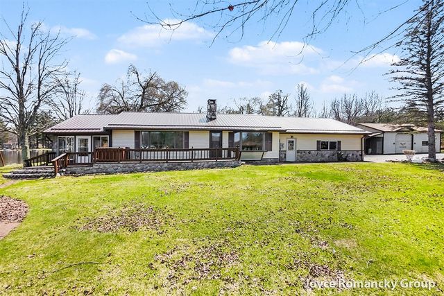 11235 W Broomfield Road, Remus, MI 49340