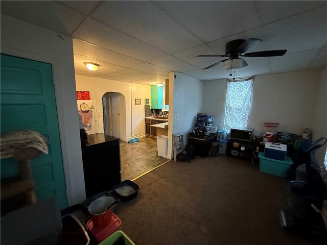 320 W Birch St, City Of But Sw, PA 16001