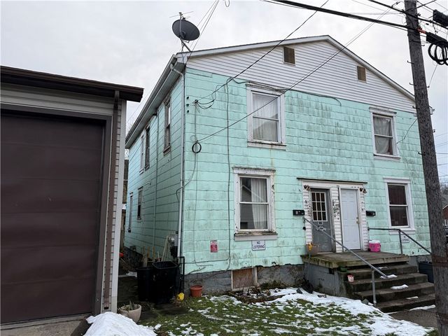 320 W Birch St, City Of But Sw, PA 16001