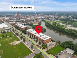 160 S River Street 215, Aurora, IL 60506