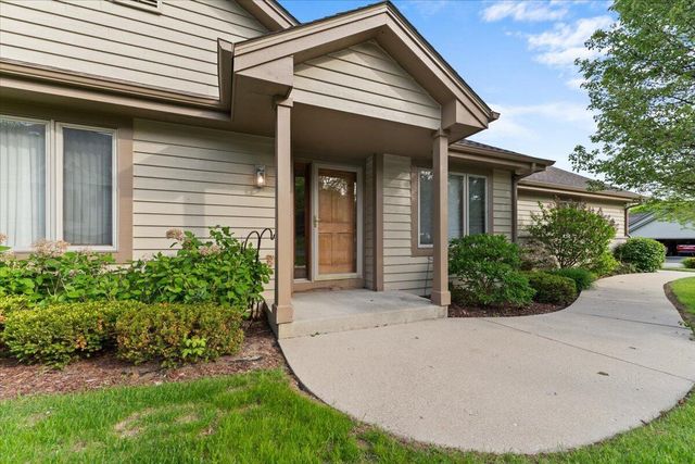 12356 W Waterford AVENUE, Greenfield, WI 53228