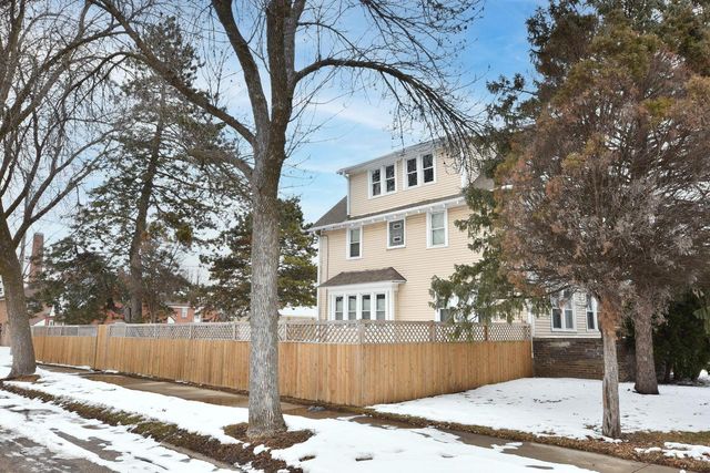 4311 N 14th STREET, Milwaukee, WI 53209