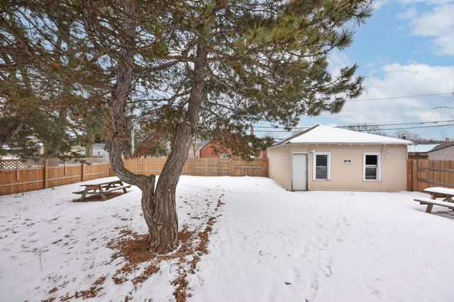 4311 N 14th STREET, Milwaukee, WI 53209