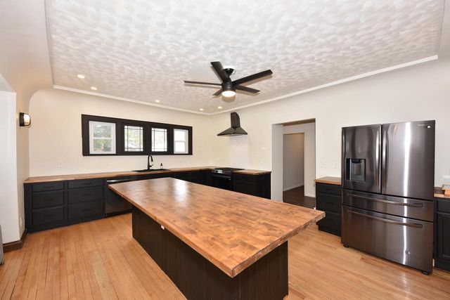 4311 N 14th STREET, Milwaukee, WI 53209