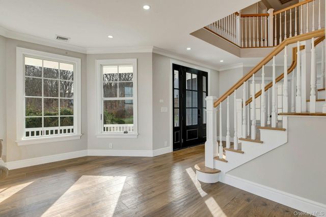 150 Landing Lane, Baiting Hollow, NY 11933