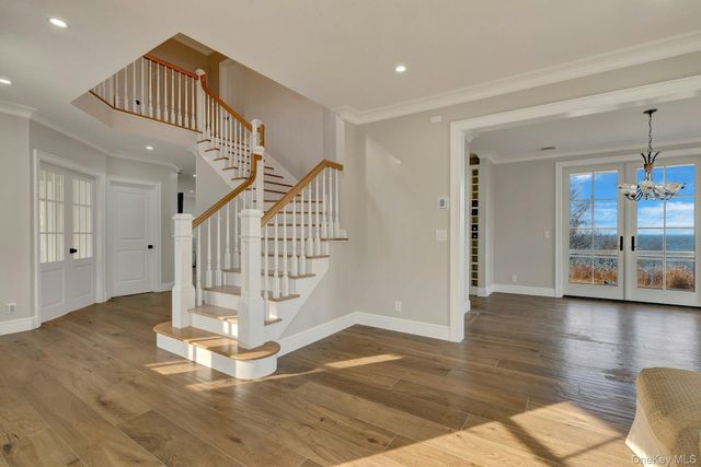 150 Landing Lane, Baiting Hollow, NY 11933