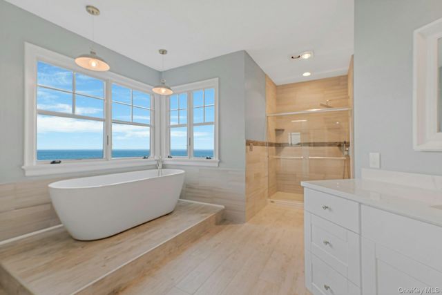 150 Landing Lane, Baiting Hollow, NY 11933