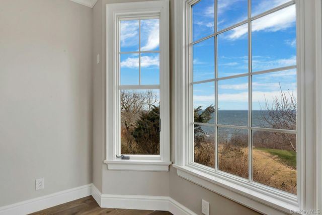 150 Landing Lane, Baiting Hollow, NY 11933