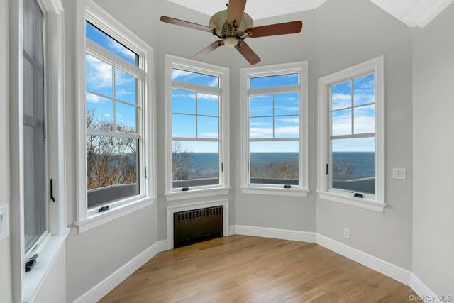 150 Landing Lane, Baiting Hollow, NY 11933