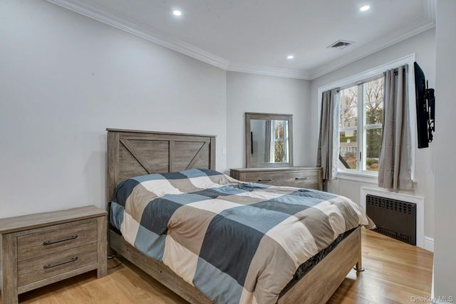 150 Landing Lane, Baiting Hollow, NY 11933