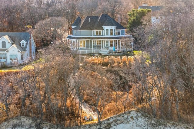 150 Landing Lane, Baiting Hollow, NY 11933