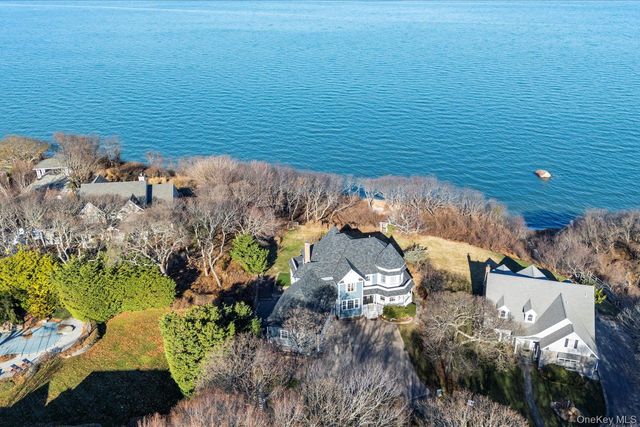 150 Landing Lane, Baiting Hollow, NY 11933