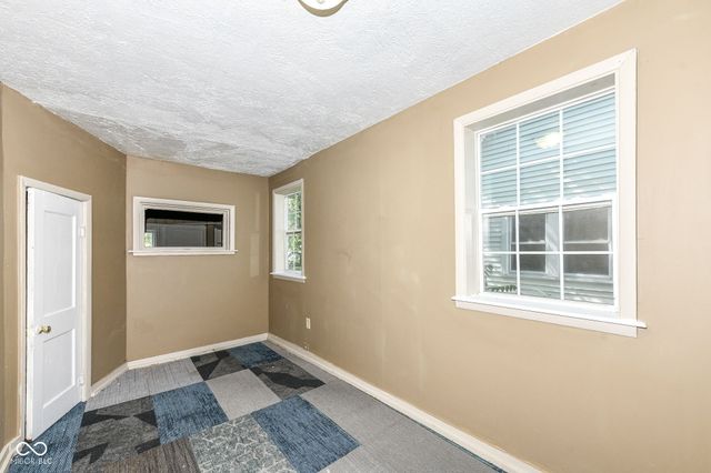 816 Chestnut Street, Anderson, IN 46012