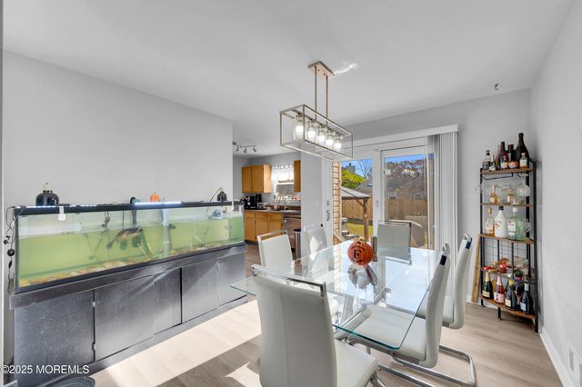 21 Shelli Terrace, Barnegat, NJ 08005