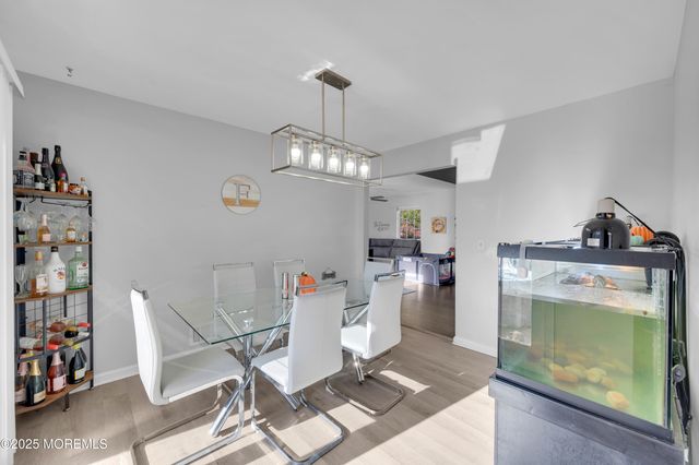 21 Shelli Terrace, Barnegat, NJ 08005