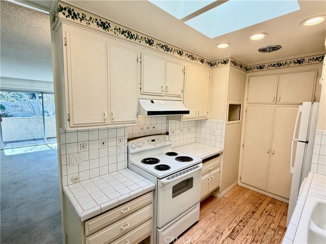 2189 Via Mariposa E P, Laguna Woods, CA 92637