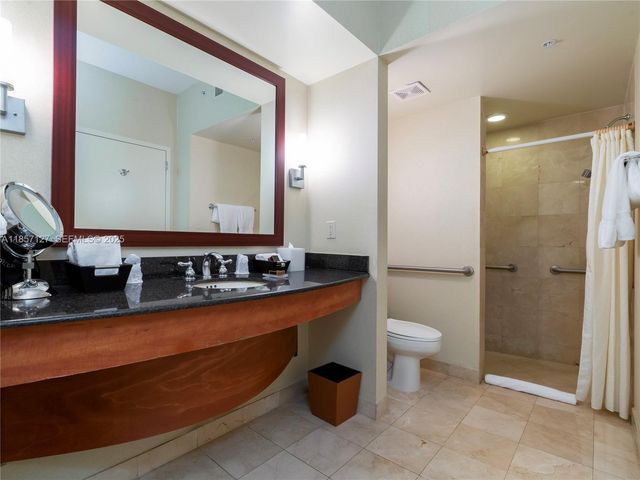18001 Collins Avenue 811, Sunny Isles Beach, FL 33160