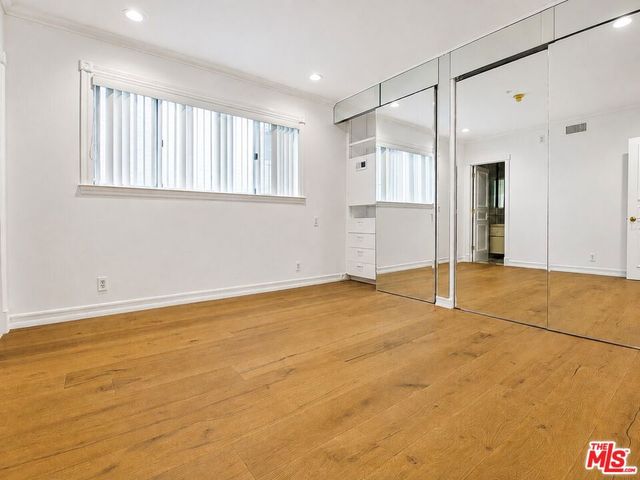 342 N Palm Dr 201, Beverly Hills, CA 90210