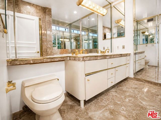 342 N Palm Dr 201, Beverly Hills, CA 90210