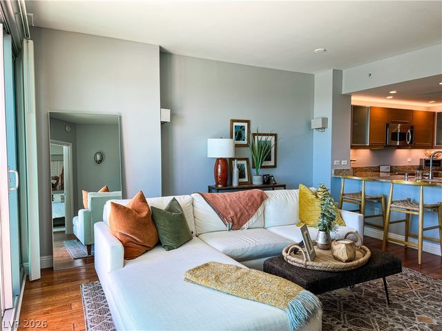322 Karen Avenue 805, Las Vegas, NV 89109