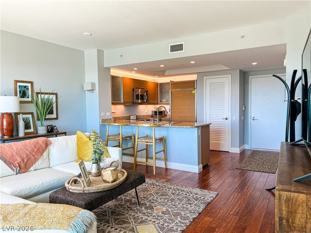 322 Karen Avenue 805, Las Vegas, NV 89109