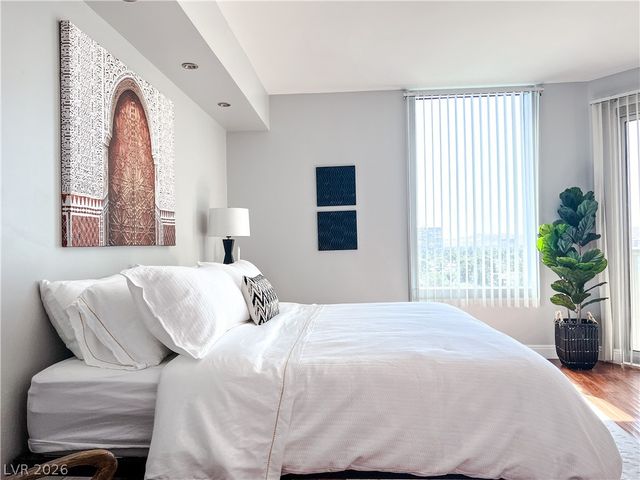 322 Karen Avenue 805, Las Vegas, NV 89109