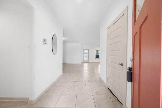 818 Starcross Bend Drive, Missouri City, TX 77459