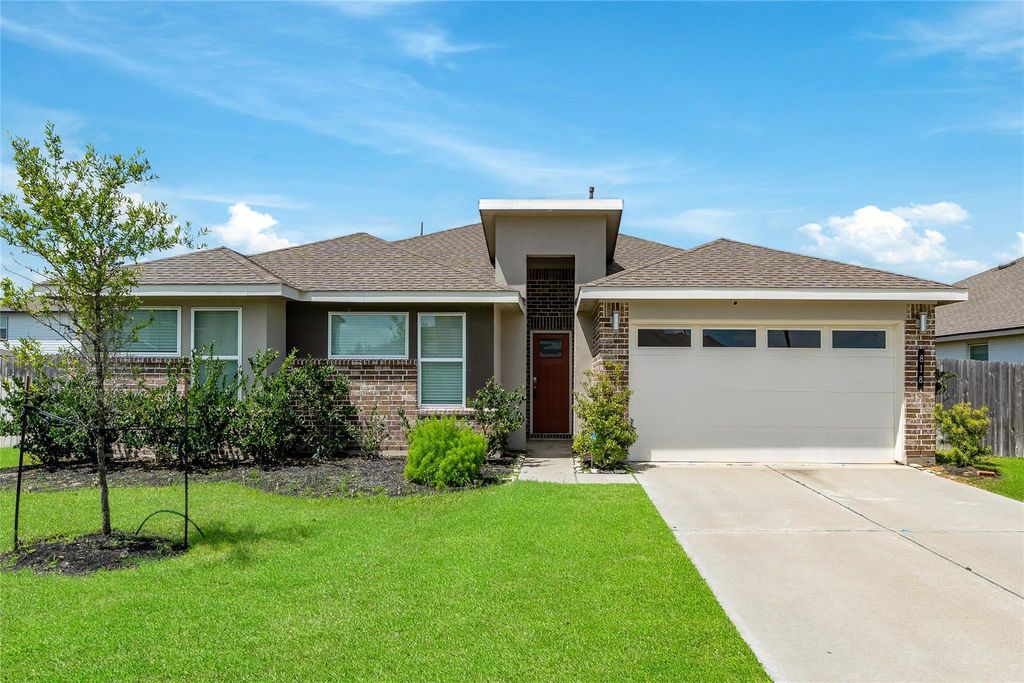 818 Starcross Bend Drive, Missouri City, TX 77459
