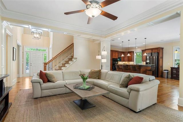 3698 Lakeview Drive, Tucker, GA 30084