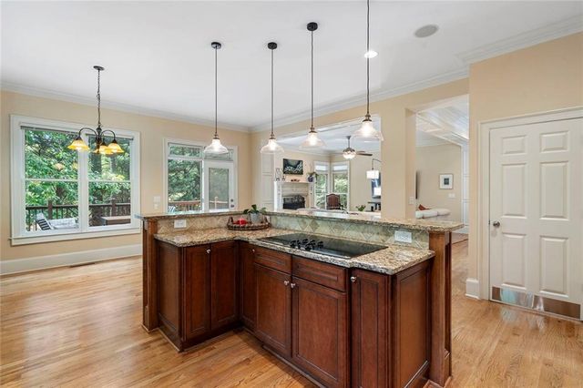 3698 Lakeview Drive, Tucker, GA 30084