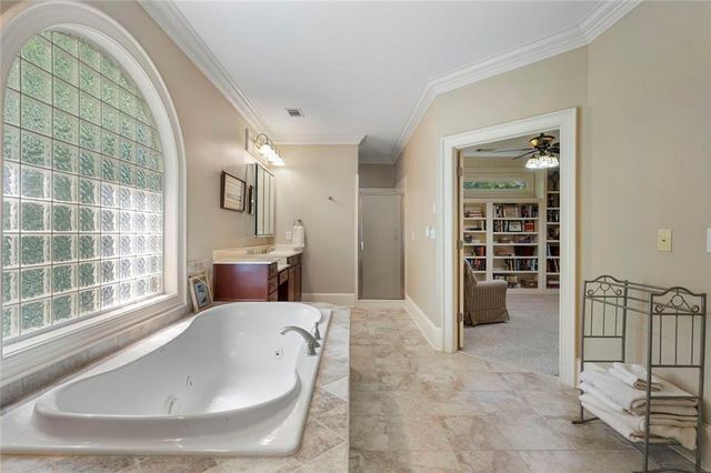 3698 Lakeview Drive, Tucker, GA 30084
