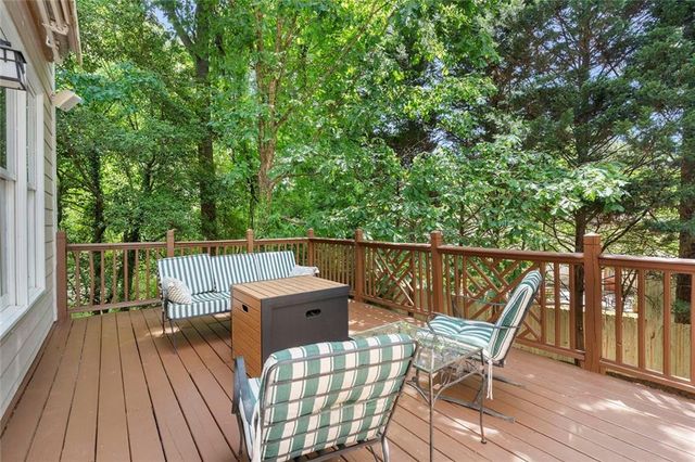 3698 Lakeview Drive, Tucker, GA 30084