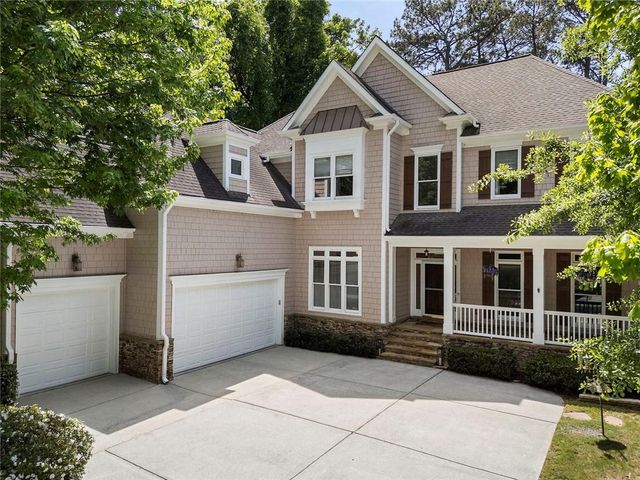 3698 Lakeview Drive, Tucker, GA 30084