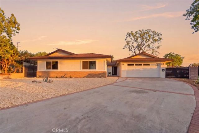 577 Bishop Place, Claremont, CA 91711