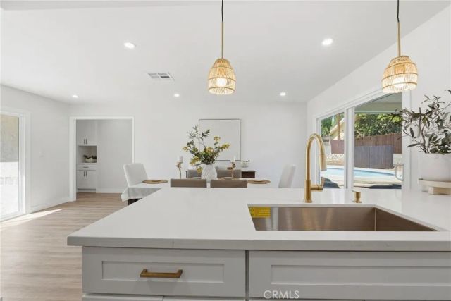 577 Bishop Place, Claremont, CA 91711