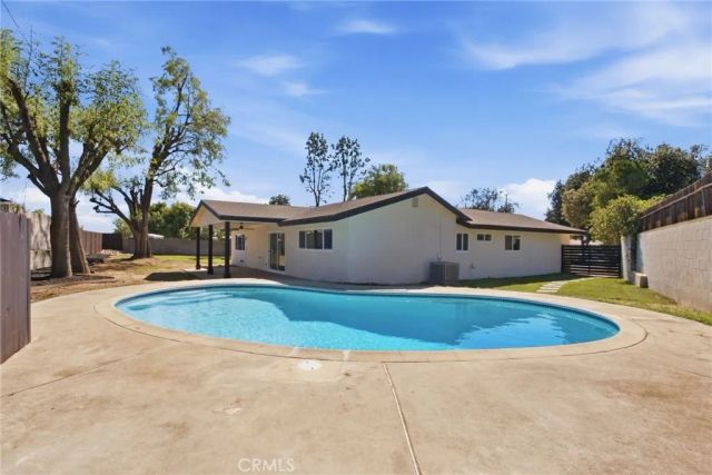 577 Bishop Place, Claremont, CA 91711