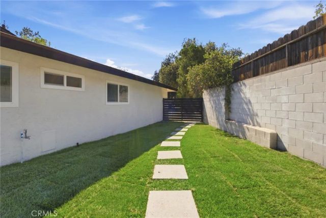 577 Bishop Place, Claremont, CA 91711