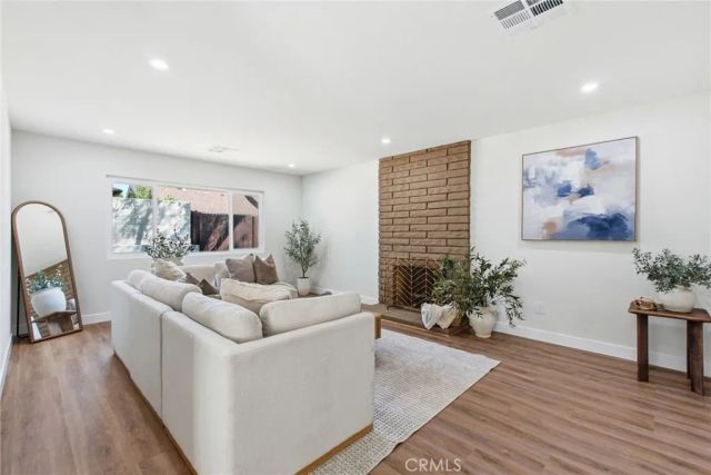 577 Bishop Place, Claremont, CA 91711
